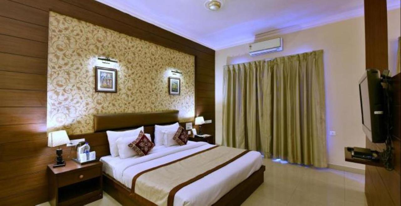 The Royal Retreat Otel Ranchi Dış mekan fotoğraf